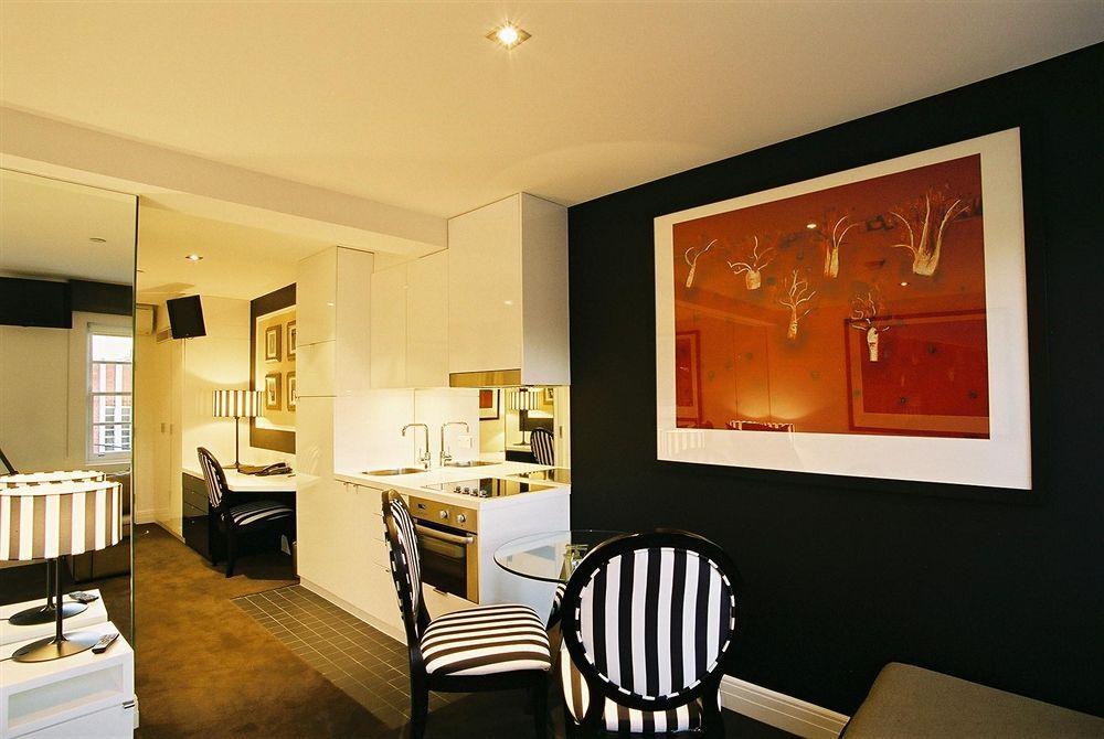 Quest East Melbourne Aparthotel Szoba fotó