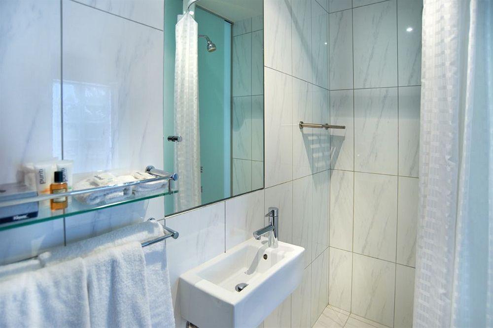 Quest East Melbourne Aparthotel Kültér fotó