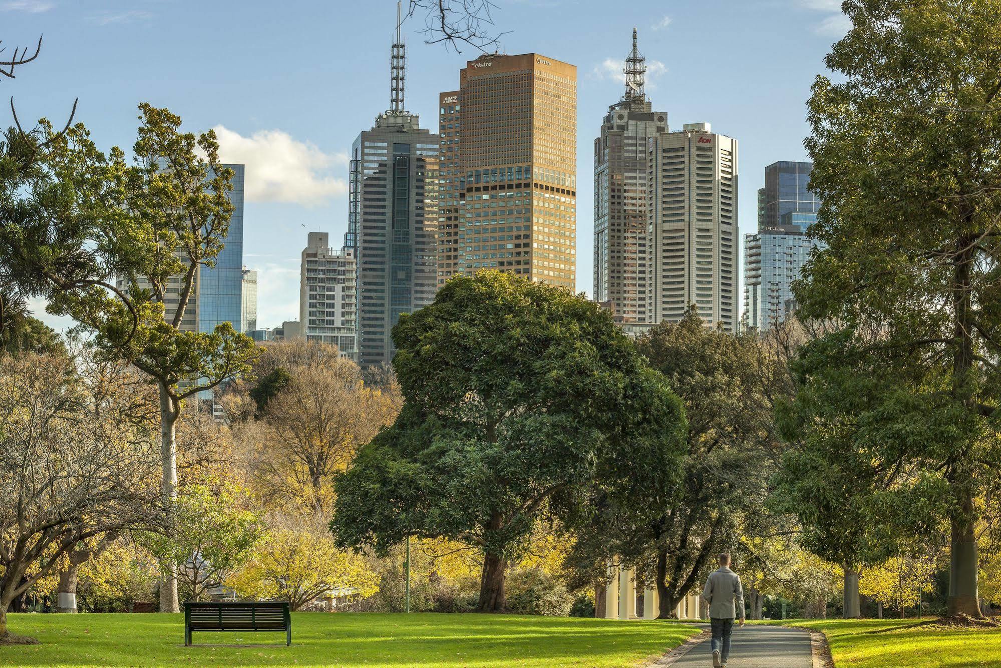 Quest East Melbourne Aparthotel Kültér fotó