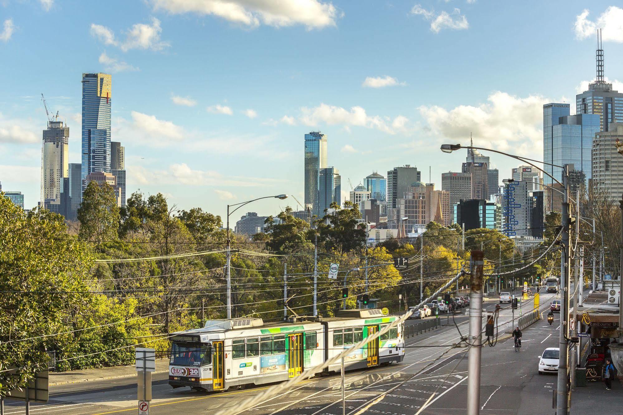 Quest East Melbourne Aparthotel Kültér fotó